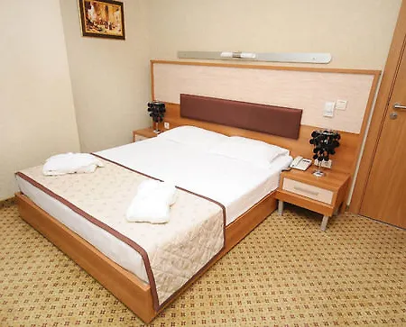 Otel The Hera Premium 4*
