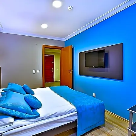 Szálloda The Hera Premium 4*