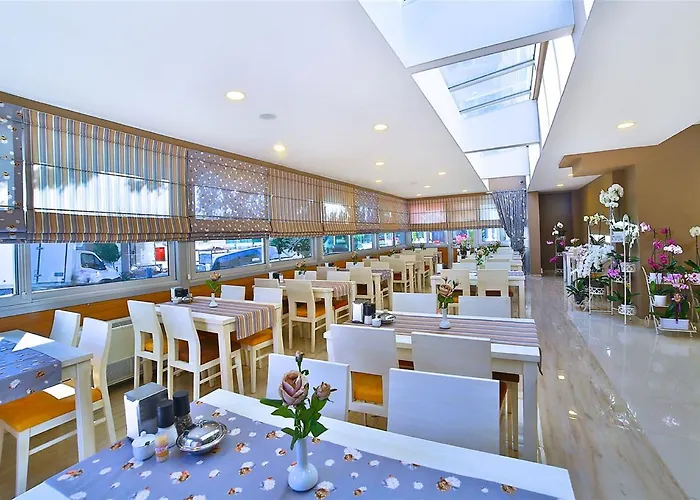 Hotell The Hera Premium