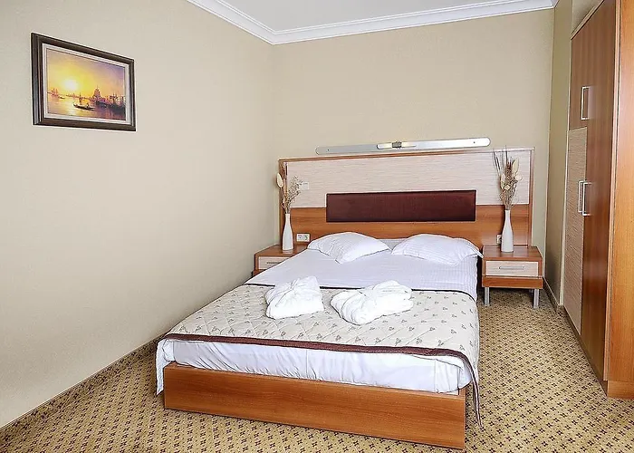 The Hera Premium Hotell 4*