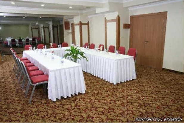 Hotell The Hera Premium 4*